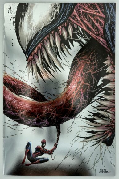 Venom #1O Tyler Kirkham Exclusive Virgin Foil Variant
